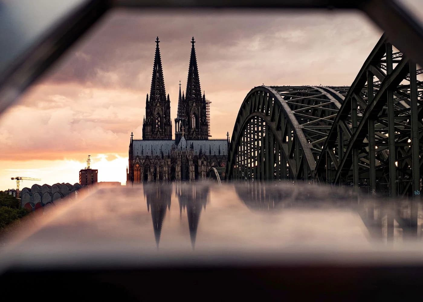 Kölner Dom und Hohenzollernbrücke, Vista-Werks Heimatstadt und Einsatzgebiet